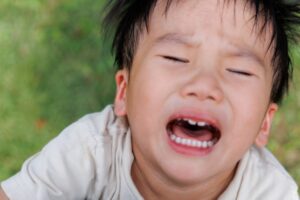 【骨折記録③】半ギプス取れる「行きたくない！」異常に痛がるリハビリ